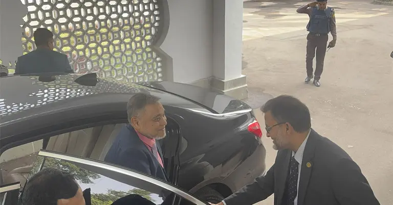 প্রধান নির্বাচন কমিশনার এ এম এম নাসির উদ্দিন ও প্রধান বিচারপতির বৈঠক